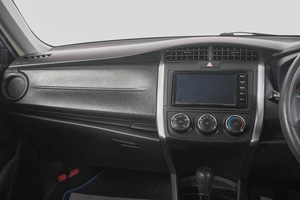 Универсал Toyota Corolla Fielder 2019 года, 1429000 рублей, Кемерово