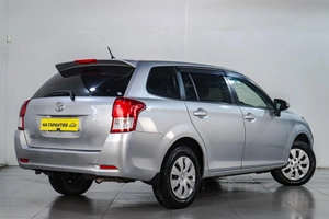 Универсал Toyota Corolla Fielder 2012 года, 869000 рублей, Челябинск