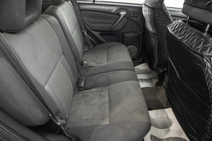 Внедорожник Toyota RAV4 2004 года, 789000 рублей, Барнаул