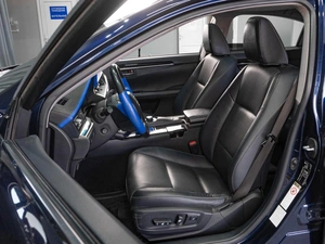 Седан Lexus ES 2017 года, 2949000 рублей, Тюмень