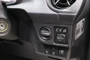 Универсал Toyota Corolla Fielder 2018 года, 1319000 рублей, Омск