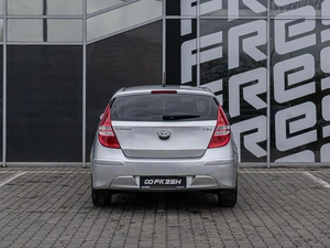 Хетчбэк Hyundai i30 2011 года, 960000 рублей, Краснодар
