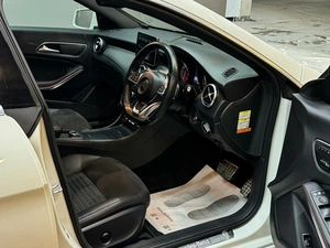 Седан Mercedes-benz CLA-класс 2015 года, 1737000 рублей, Красноярск