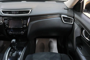 Внедорожник Nissan X-Trail 2017 года, 1799000 рублей, Омск