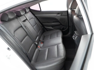 Седан Hyundai Elantra 2017 года, 1587077 рублей, Москва