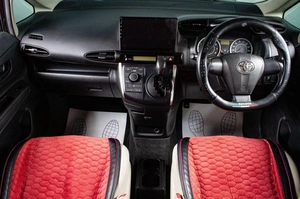 Минивэн Toyota Wish 2011 года, 1399000 рублей, Сургут