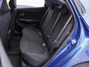 Седан Kia Rio 2012 года, 990000 рублей, Волгоград