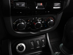 Внедорожник Renault Duster 2019 года, 1325000 рублей, Воронеж