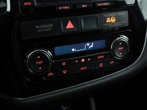 Внедорожник Mitsubishi Outlander 2014 года, 1649099 рублей, Москва