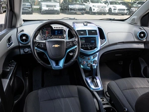 Хетчбэк Chevrolet Aveo 2013 года, 800000 рублей, Краснодар