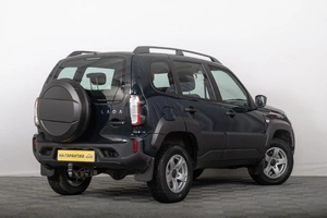 Внедорожник ВАЗ (LADA) Niva Travel 2023 года, 1119000 рублей, Томск