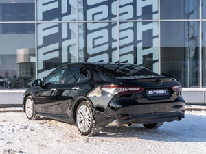 Седан Toyota Camry 2018 года, 2310000 рублей, Самара