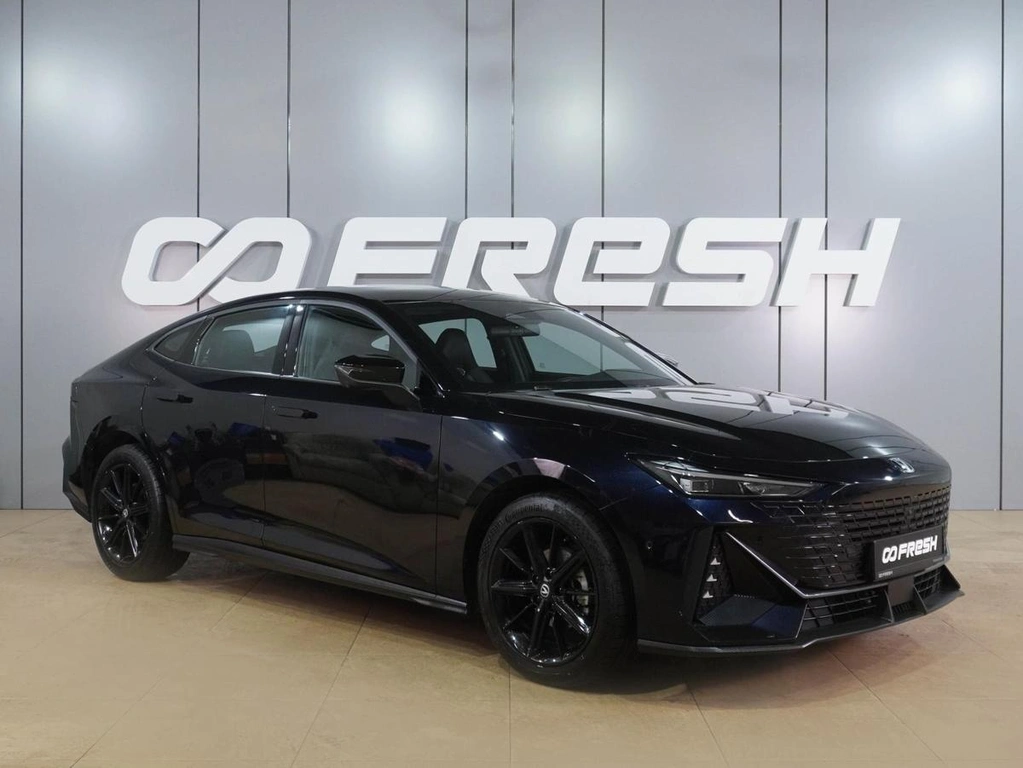 Лифтбек Changan UNI-V 2024 года, 2299000 рублей, Воронеж