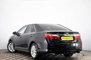 Седан Toyota Camry 2013 года, 1729000 рублей, Пермь