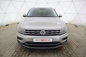 Внедорожник Volkswagen Tiguan 2019 года, 2640000 рублей, Обнинск