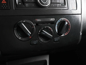 Седан Nissan Tiida 2010 года, 675000 рублей, Аксай