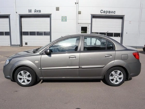 Седан Kia Rio 2011 года, 790000 рублей, Железногорск
