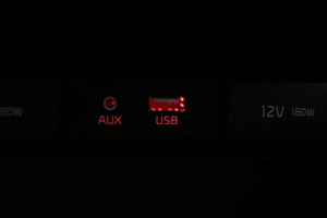 Седан Kia Rio 2018 года, 1363000 рублей, Солонцы