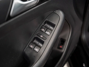 Седан Volkswagen Jetta 2014 года, 895000 рублей, Красноярск