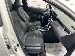 Внедорожник Toyota Corolla Cross 2024 года, 2890000 рублей, Красноярск
