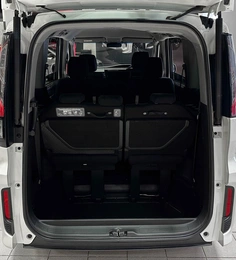 Минивэн Honda Stepwgn 2016 года, 1840000 рублей, Красноярск