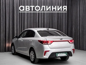 Седан Kia Rio 2019 года, 949000 рублей, Красноярск