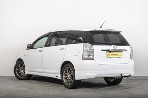 Минивэн Toyota Wish 2005 года, 999000 рублей, Томск