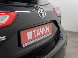 Хетчбэк Toyota Vitz 2017 года, 875000 рублей, Красноярск