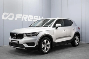 Внедорожник Volvo XC40 2018 года, 2550000 рублей, Омск