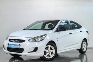 Седан Hyundai Solaris 2014 года, 849000 рублей, Челябинск