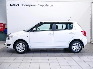 Хетчбэк Skoda Fabia 2012 года, 500000 рублей, Красноярск