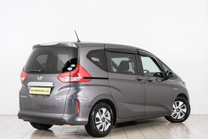 Минивэн Honda Freed 2019 года, 1629000 рублей, Красноярск