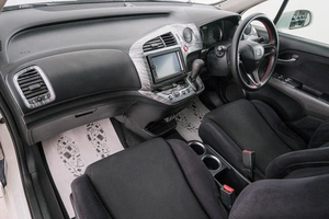 Минивэн Honda Stream 2008 года, 949000 рублей, Красноярск