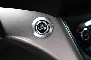 Внедорожник Ford Kuga 2013 года, 1270000 рублей, Орёл