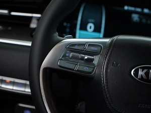 Седан Kia K900 2019 года, 2419999 рублей, Москва