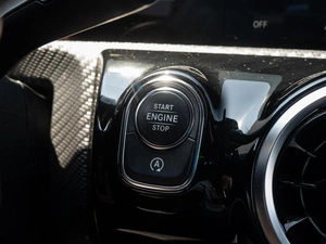 Хетчбэк Mercedes-benz A-класс 2019 года, 2000000 рублей, Краснодар