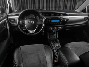Седан Toyota Corolla 2015 года, 1339000 рублей, Тюмень