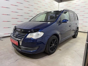 Минивэн Volkswagen Touran 2007 года, 399000 рублей, Красноярск