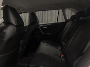 Внедорожник Toyota RAV4 2019 года, 3499000 рублей, Красноярск