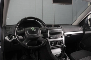 Лифтбек Skoda Octavia 2012 года, 820000 рублей, Омск