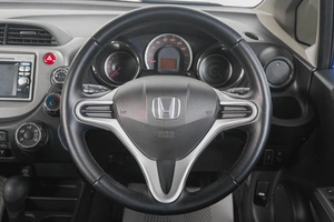 Хетчбэк Honda Fit 2011 года, 899000 рублей, Кемерово