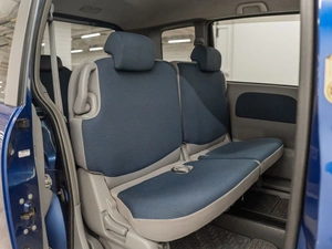 Минивэн Toyota Sienta 2004 года, 600000 рублей, Красноярск