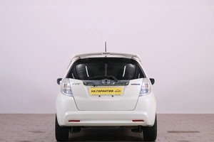 Хетчбэк Honda Fit 2010 года, 799000 рублей, Омск