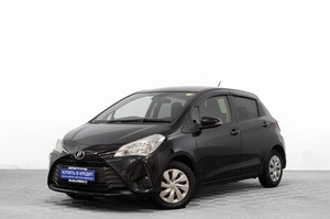 Хетчбэк Toyota Vitz 2018 года, 999000 рублей, Барнаул
