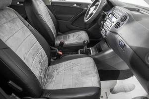 Внедорожник Volkswagen Tiguan 2012 года, 1449000 рублей, Барнаул