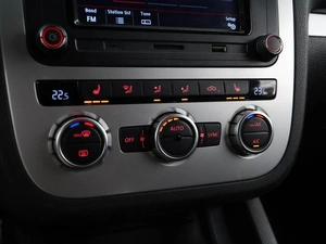 Хетчбэк Volkswagen Scirocco 2013 года, 1720777 рублей, Москва