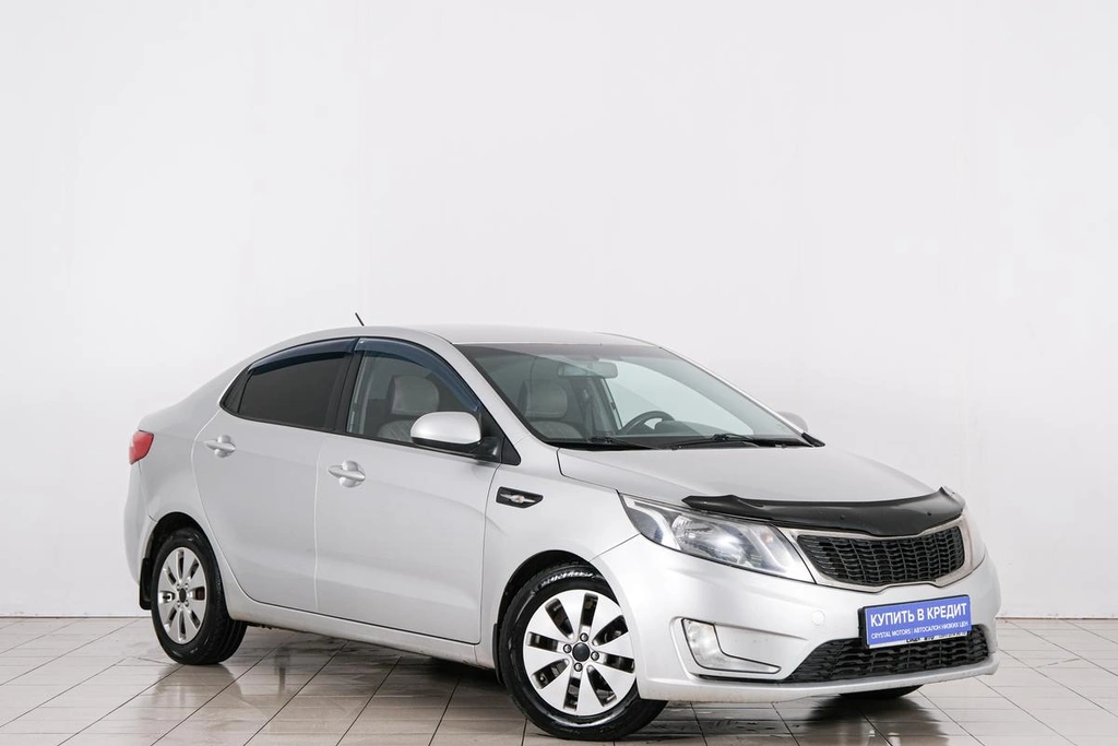 Седан Kia Rio 2013 года, 799000 рублей, Красноярск
