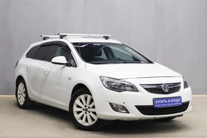 Универсал Opel Astra 2011 года, 599000 рублей, Новосибирск