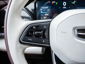 Внедорожник Geely Monjaro 2023 года, 3100000 рублей, Волгоград