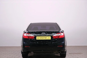 Седан Toyota Camry 2012 года, 1849000 рублей, Омск